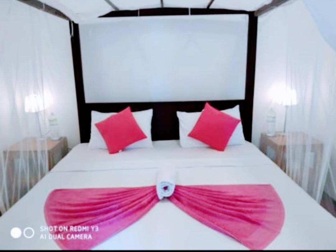 Beach House Kalukatiya - Family Villa, Seaview Room, Garden Room Zuid-Dikwella Buitenkant foto